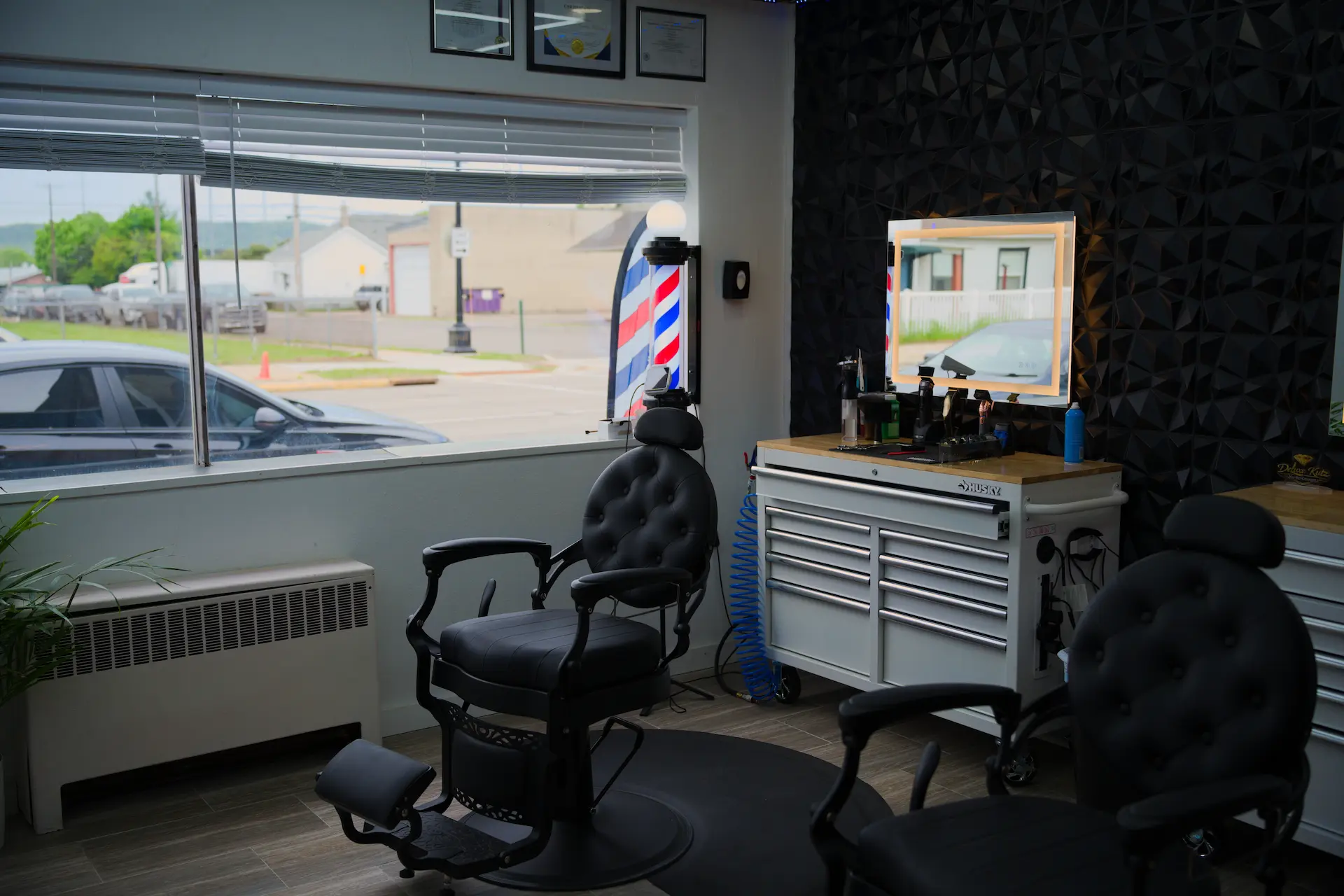 Deluxe Kutz Barber Lounge interior